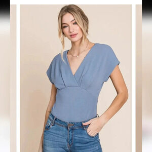 HEYSON Flatter Me Thermal V-Neck Bodysuit -Misty blue size small. NWT